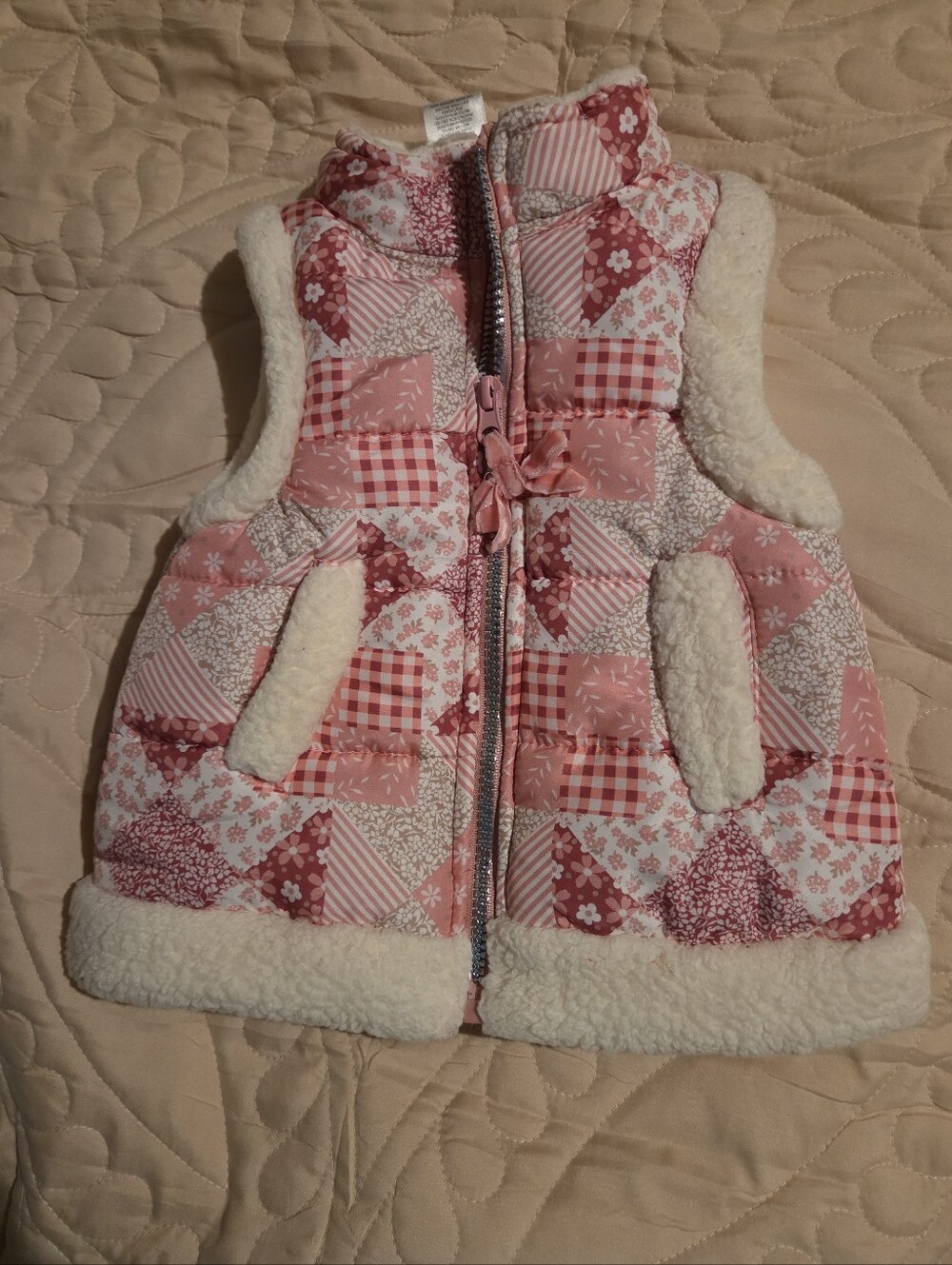 Nicole Miller NY Toddler Girl Pink Patchwork Puffer Vest Sherpa Trim. 2T